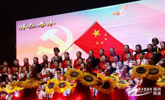 堪称豪华SUV领域黑马，问界M9以前沿科技实力加码